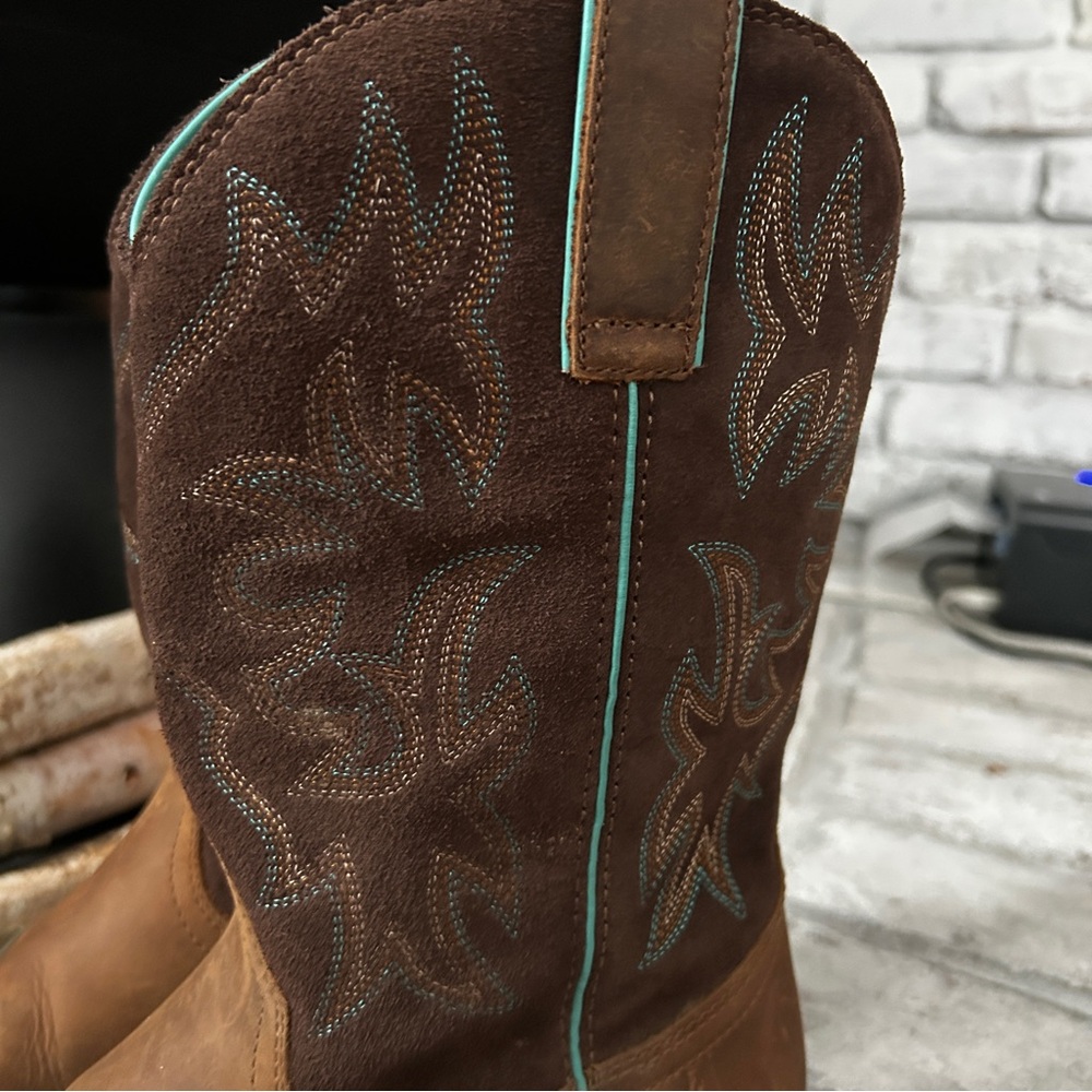Ariat Delilah Round Toe Western Boots women's size 9B - Picture 5 of 9